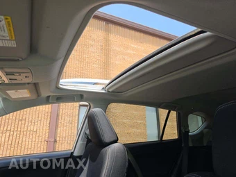 2015 Toyota RAV4 XLE – miniatura 11