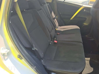 2015 Toyota RAV4 XLE – miniatura 16