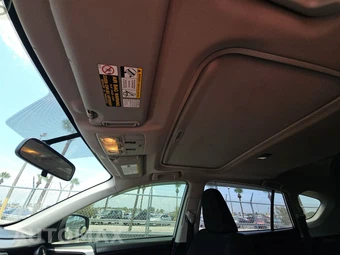 2015 Toyota RAV4 XLE – miniatura 18