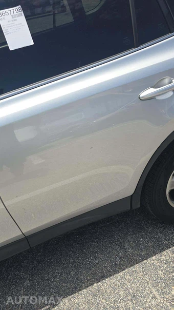 2015 Toyota RAV4 XLE – miniatura 22