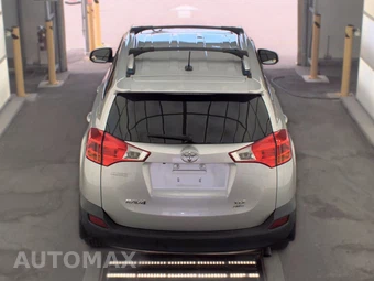 2015 Toyota RAV4 XLE – miniatura 5