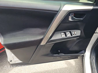 2015 Toyota RAV4 XLE – miniatura 9