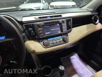 2015 Toyota RAV4 XLE – miniatura 10