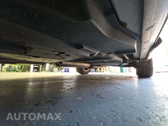 2015 Toyota RAV4 XLE – miniatura 7