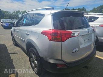 2015 Toyota RAV4 XLE - miniatura 2