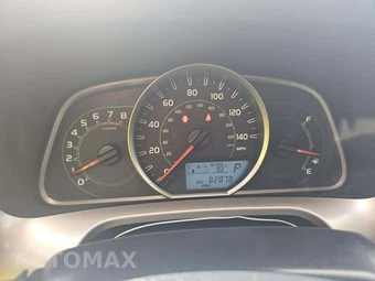 2015 Toyota RAV4 XLE - miniatura 9