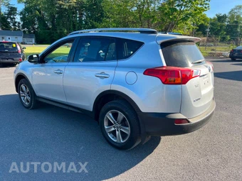 2015 Toyota RAV4 XLE - miniatura 2