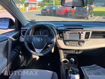2015 Toyota RAV4 XLE - miniatura 4