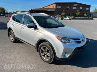 2015 Toyota RAV4 XLE - miniatura 6