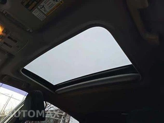 2015 Toyota RAV4 XLE – miniatura 11