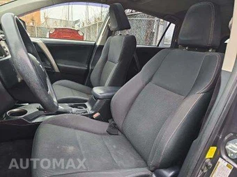 2015 Toyota RAV4 XLE – miniatura 6
