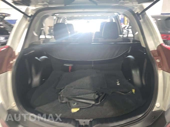 2015 Toyota RAV4 XLE – miniatura 14