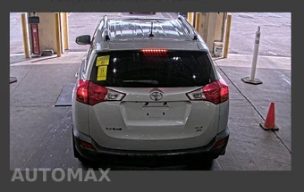 2015 Toyota RAV4 XLE - miniatura 10