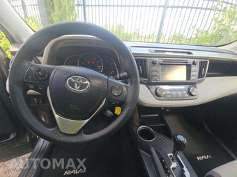 2015 Toyota RAV4 XLE - miniatura 10