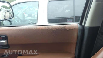 2015 Toyota Sequoia Platinum – miniatura 26
