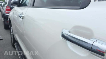 2015 Toyota Sequoia Platinum – miniatura 27