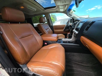 2015 Toyota Sequoia Platinum – miniatura 8