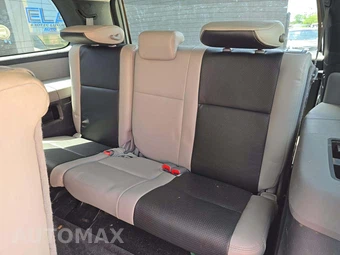 2015 Toyota Sequoia SR5 – miniatura 14