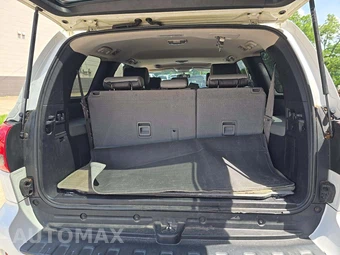 2015 Toyota Sequoia SR5 – miniatura 15