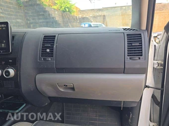 2015 Toyota Sequoia SR5 – miniatura 20