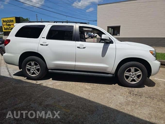 2015 Toyota Sequoia SR5 – miniatura 4