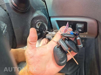 2015 Toyota Sequoia SR5 – miniatura 8