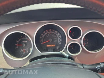 2015 Toyota Sequoia SR5 – miniatura 9