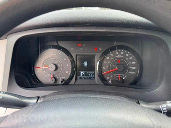 2015 Toyota Sienna L 7-Passenger 119.3" WB - miniatura 11