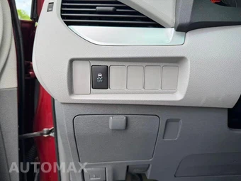 2015 Toyota Sienna L 7-Passenger 119.3" WB - miniatura 13