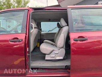 2015 Toyota Sienna L 7-Passenger 119.3" WB - miniatura 19