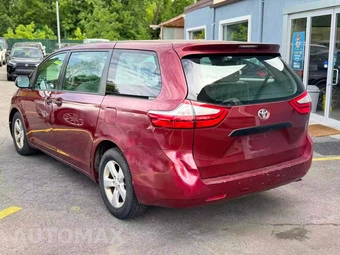 2015 Toyota Sienna L 7-Passenger 119.3" WB - miniatura 5