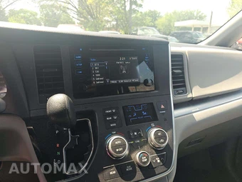 2015 Toyota Sienna L 7-Passenger 119.3" WB - miniatura 10