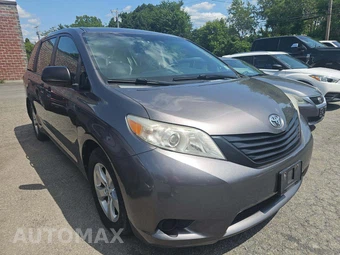 2015 Toyota Sienna L 7-Passenger 119.3" WB - miniatura 4