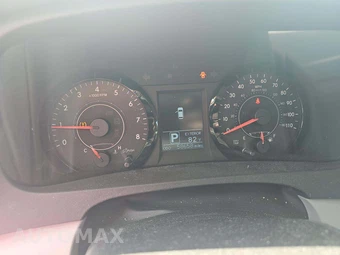 2015 Toyota Sienna L 7-Passenger 119.3" WB - miniatura 9