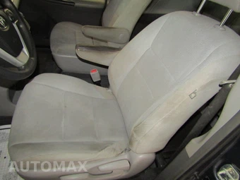 2015 Toyota Sienna L 7-Passenger 119.3" WB - miniatura 10