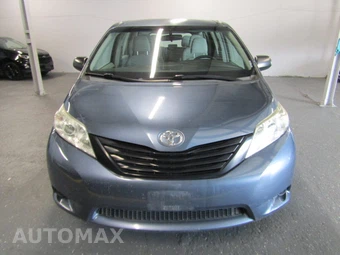 2015 Toyota Sienna L 7-Passenger 119.3" WB - miniatura 2