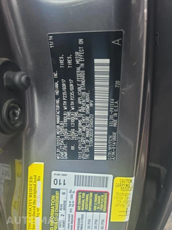 2015 Toyota Sienna LE 8-Passenger 119.3" WB - miniatura 17