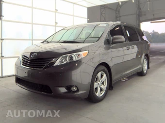 2015 Toyota Sienna LE 8-Passenger 119.3" WB
