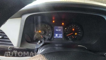 2015 Toyota Sienna LE 8-Passenger 119.3" WB - miniatura 22