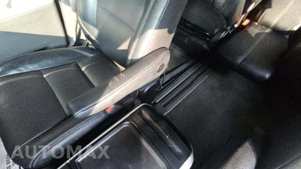 2015 Toyota Sienna LE 8-Passenger 119.3" WB - miniatura 32