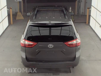 2015 Toyota Sienna LE 8-Passenger 119.3" WB - miniatura 5
