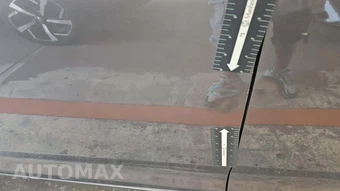 2015 Toyota Sienna LE 8-Passenger 119.3" WB - miniatura 50