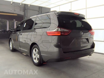 2015 Toyota Sienna LE 8-Passenger 119.3" WB - miniatura 6