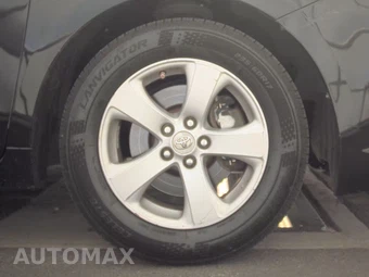 2015 Toyota Sienna LE 8-Passenger 119.3" WB - miniatura 10