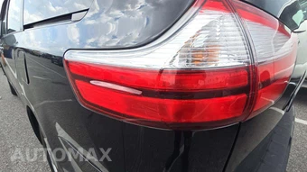 2015 Toyota Sienna LE 8-Passenger 119.3" WB - miniatura 31