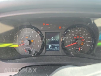 2015 Toyota Sienna LE 8-Passenger 119.3" WB – miniatura 12