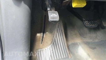 2015 Toyota Sienna LE 8-Passenger 119.3" WB - miniatura 29