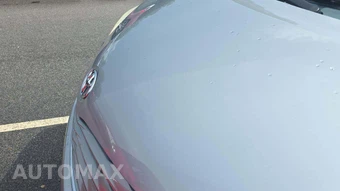 2015 Toyota Sienna LE 8-Passenger 119.3" WB - miniatura 32