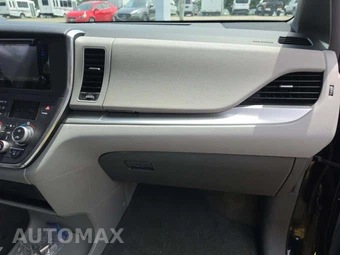 2015 Toyota Sienna LE 8-Passenger 119.3" WB - miniatura 20