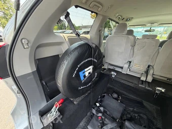 2015 Toyota Sienna LE 8-Passenger 119.3" WB - miniatura 41